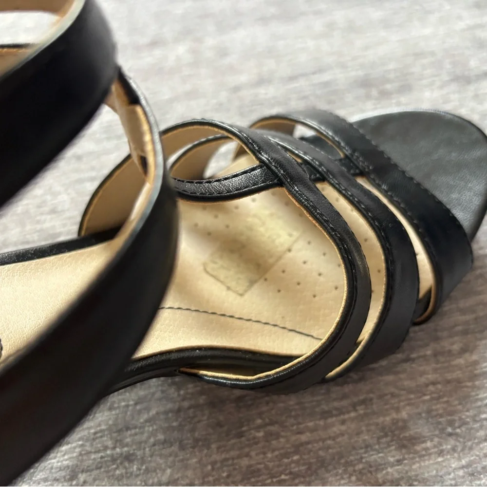 Life Stride Elegant Black Heels Size 8M - Picture 5 of 7